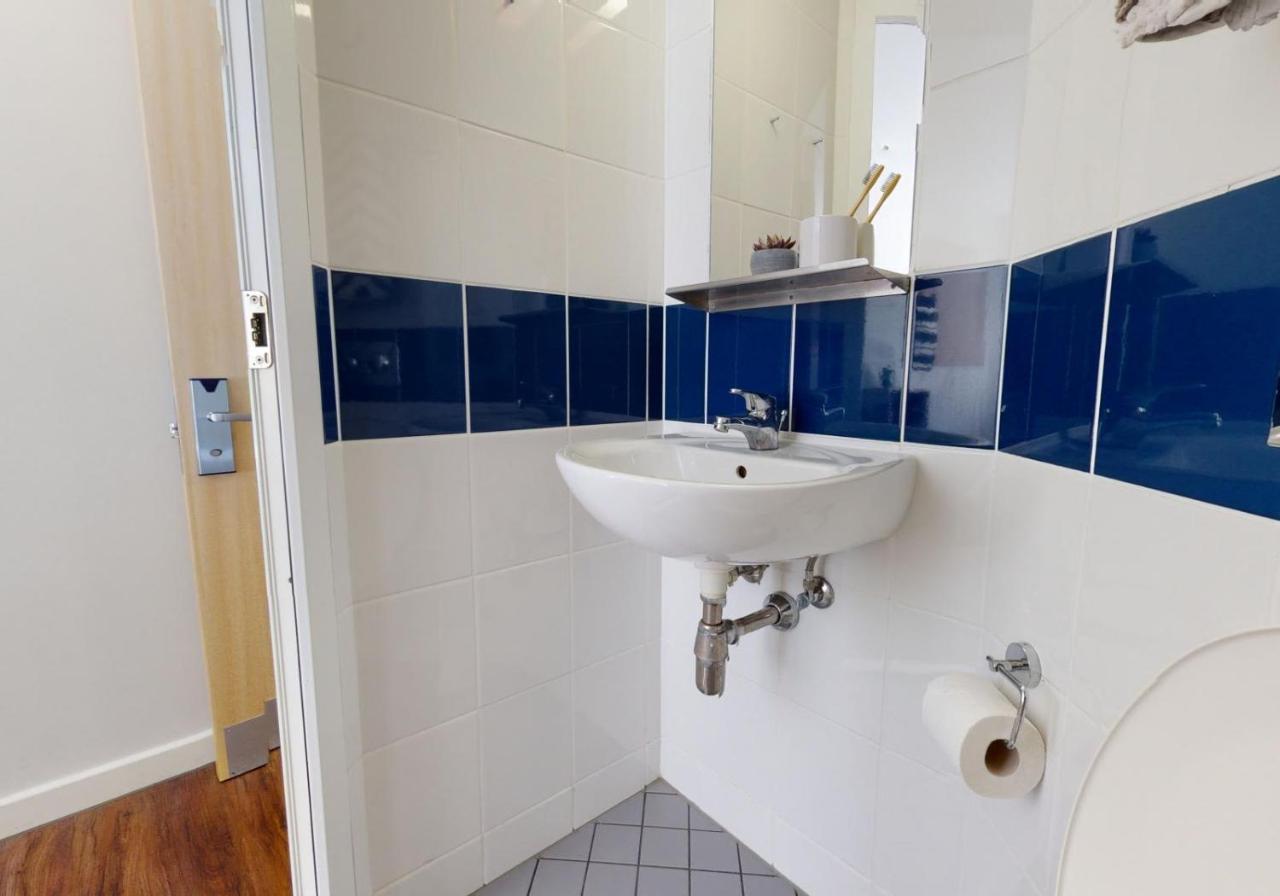 Private Bedrooms With Shared Kitchen And Studios At Iq Tufnell House In Londra Esterno foto