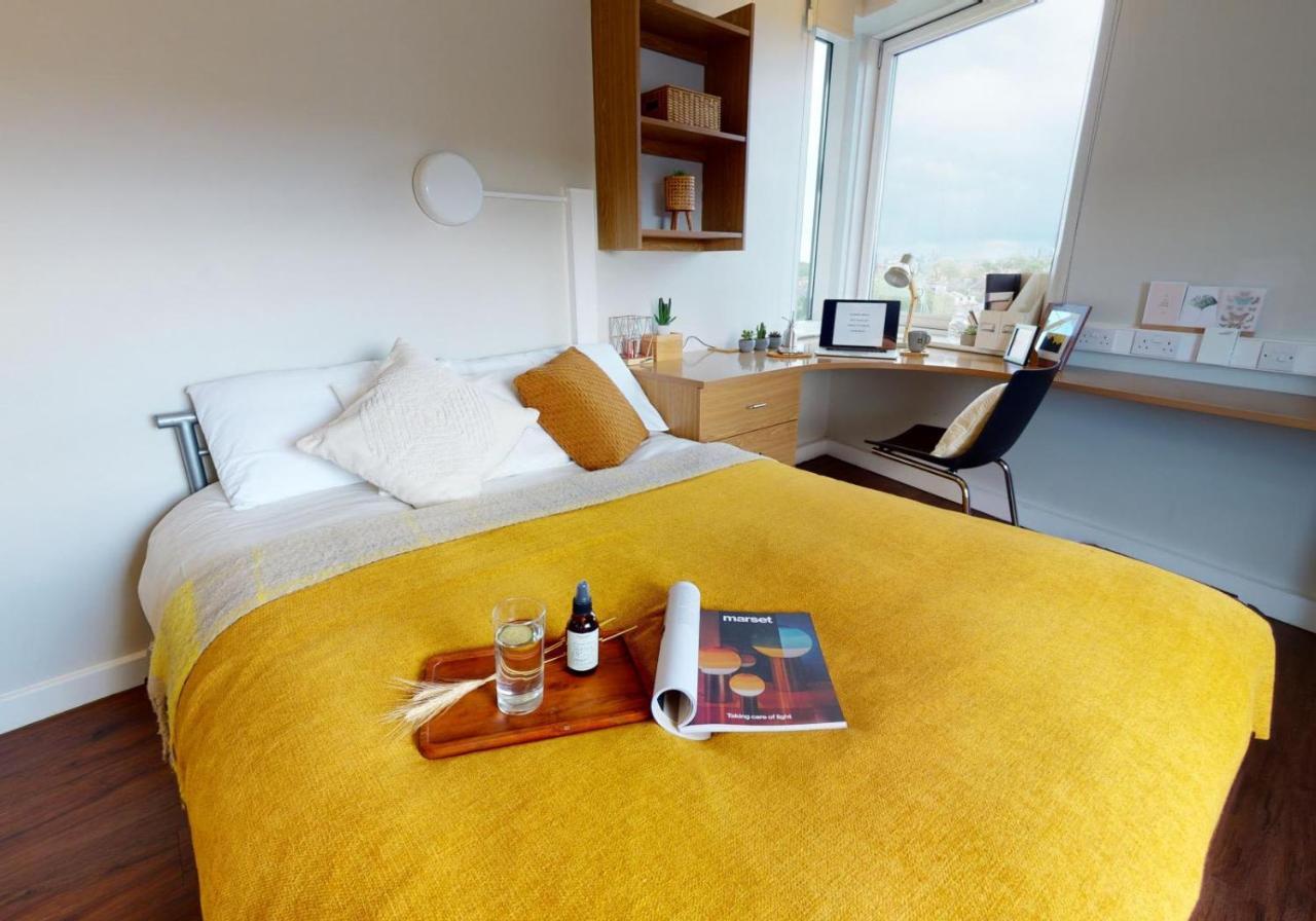 Private Bedrooms With Shared Kitchen And Studios At Iq Tufnell House In Londra Esterno foto