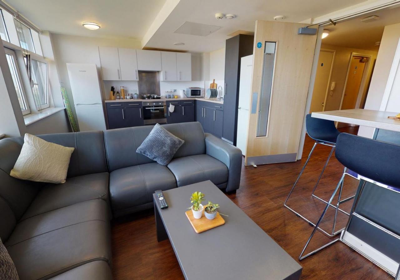 Private Bedrooms With Shared Kitchen And Studios At Iq Tufnell House In Londra Esterno foto