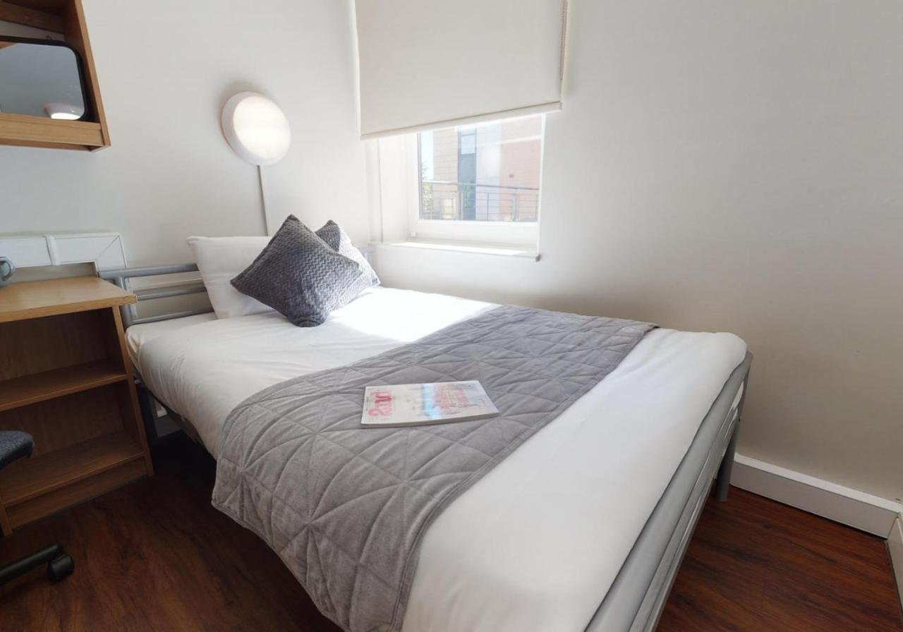 Private Bedrooms With Shared Kitchen And Studios At Iq Tufnell House In Londra Esterno foto